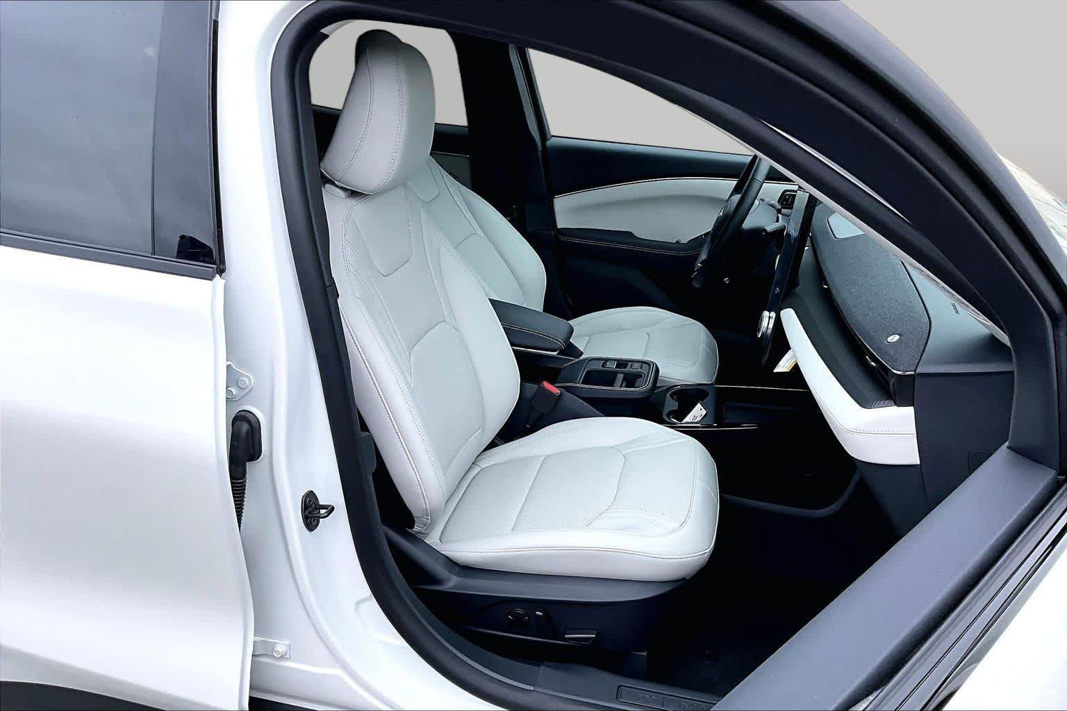 Used 2026 Ford Mustang Mach-E Premium RWD image 7