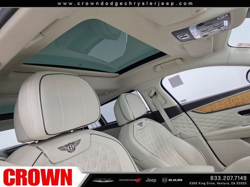 Used 2020 Bentley Flying Spur W12 image 10