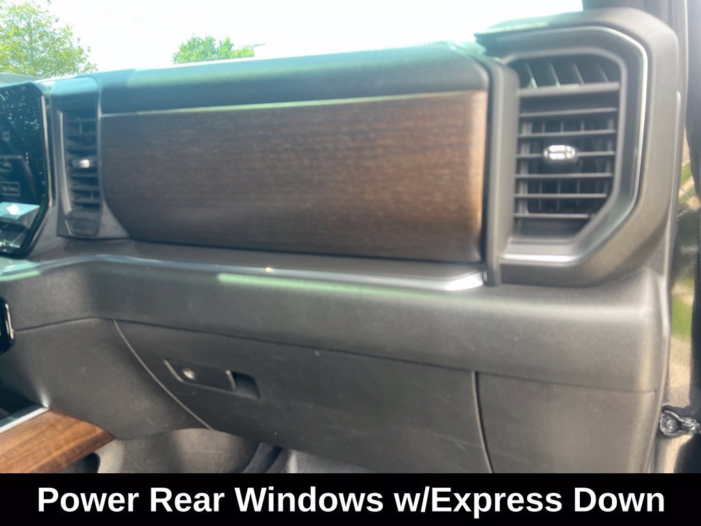 Used 2024 Chevrolet Silverado 3500 High Country w/ High Country Premium Package AWD/4WD image 15