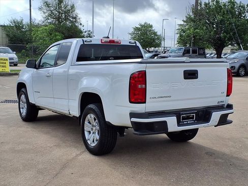 Used 2022 Chevrolet Colorado LT w/ Fleet Safety Package image 2
