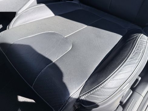 Used 2021 Hyundai Santa Fe Limited image 24