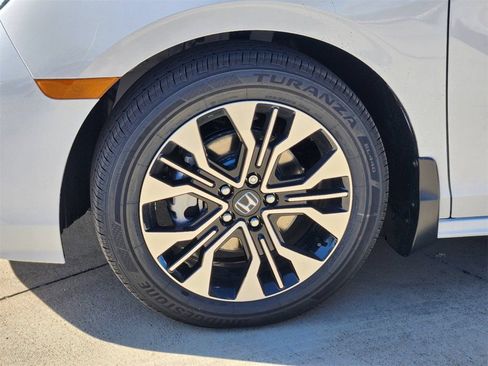 New 2026 Honda Odyssey Elite image 9