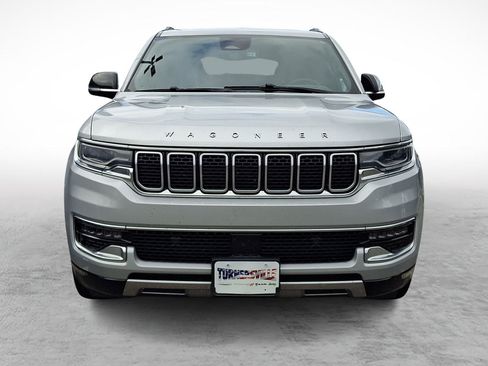 Used 2024 Jeep Wagoneer Series III AWD/4WD image 2