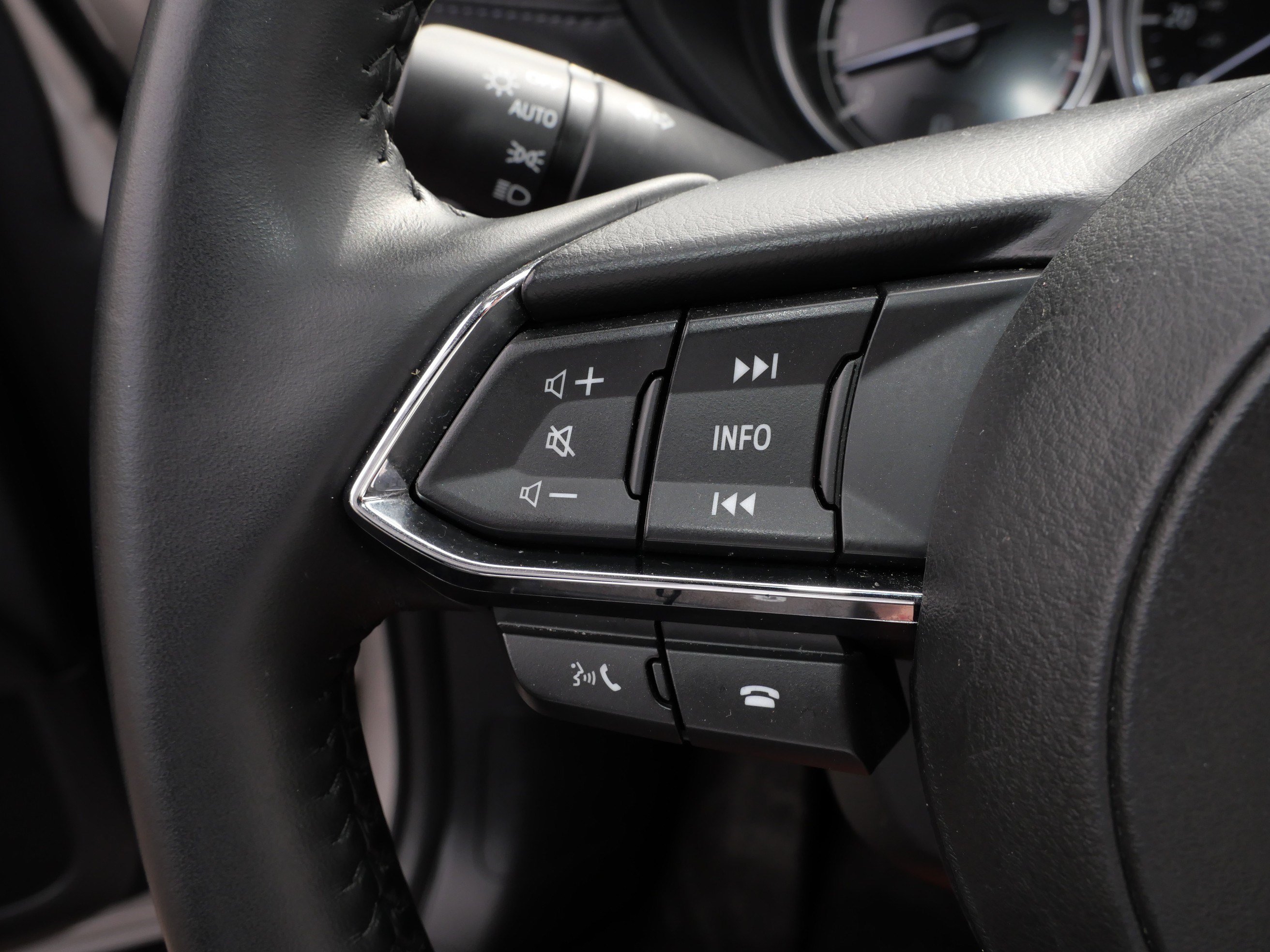 Used 2025 MAZDA CX-5 AWD 2.5 S w/ Preferred Package image 27