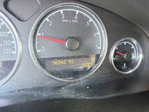 Used 2005 Chevrolet Uplander LS image 8