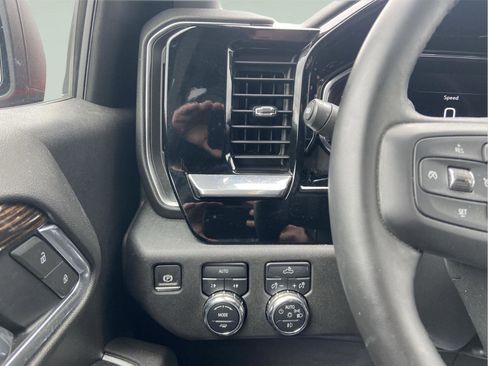 Used 2025 GMC Sierra 1500 Elevation image 56