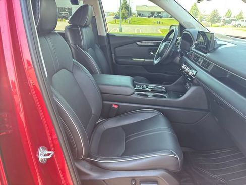 Certified 2023 Honda Pilot Elite image 23