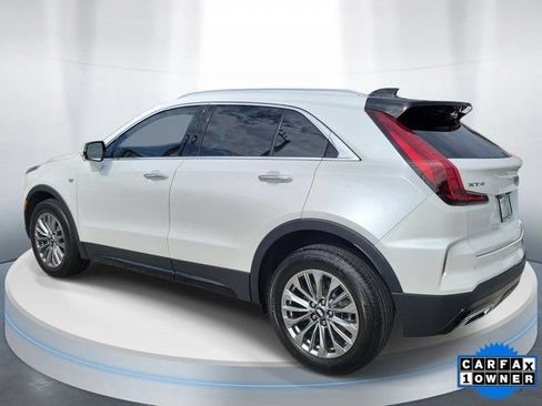 Used 2025 Cadillac XT4 Premium Luxury FWD image 3