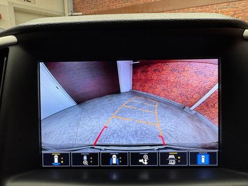 Used 2022 GMC Terrain SLT w/ Tech Package image 21