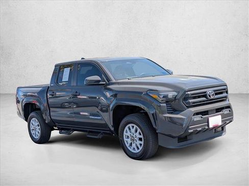 Used 2025 Toyota Tacoma SR5 RWD image 3
