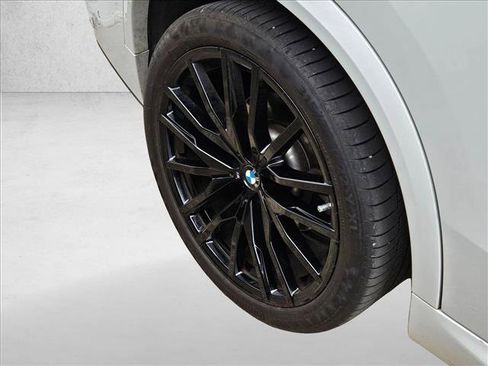 Certified 2023 BMW X5 xDrive40i w/ M Sport Package image 7