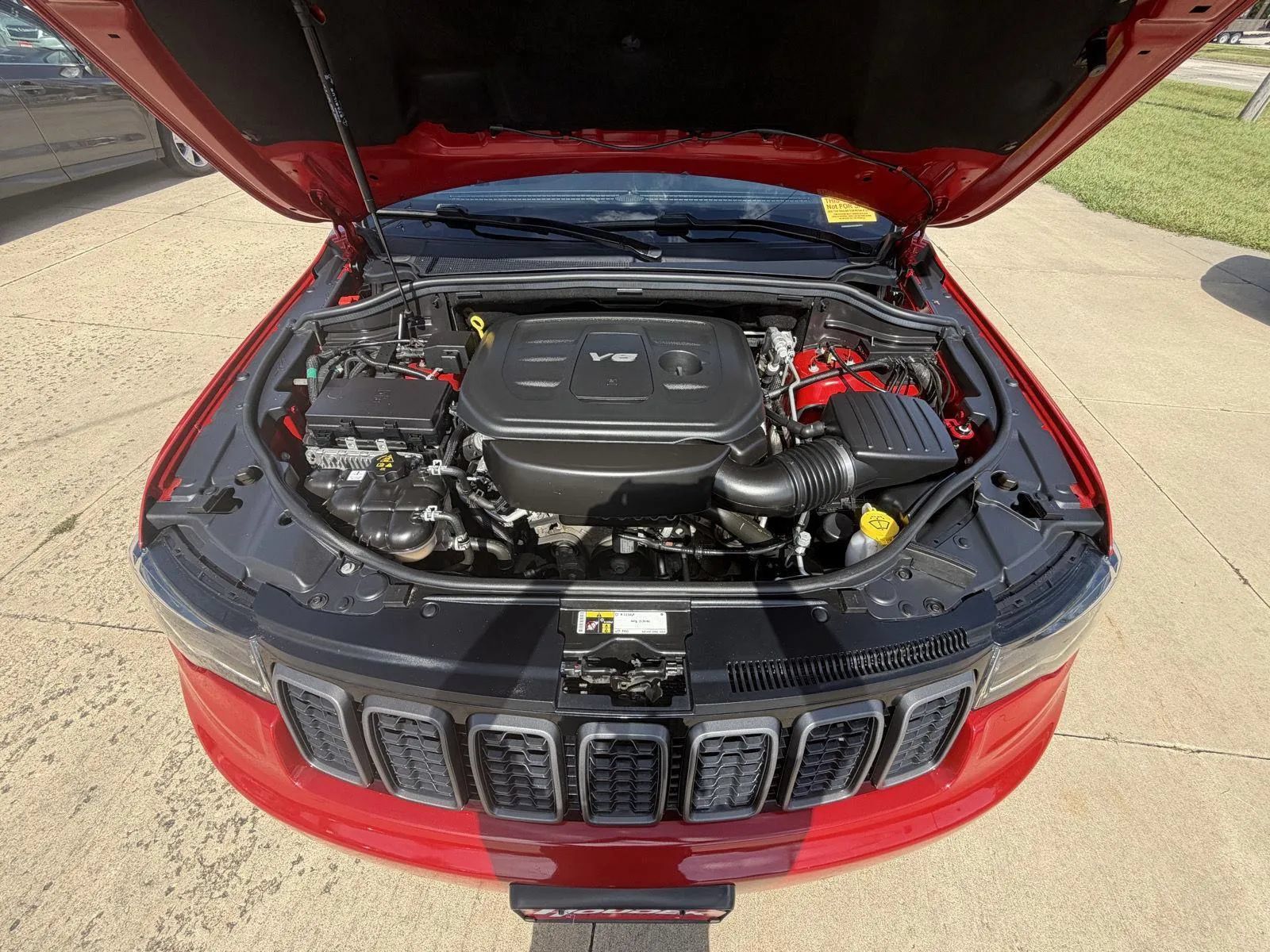 Used 2017 Jeep Grand Cherokee Trailhawk w/ Trailhawk Luxury Group AWD/4WD image 25
