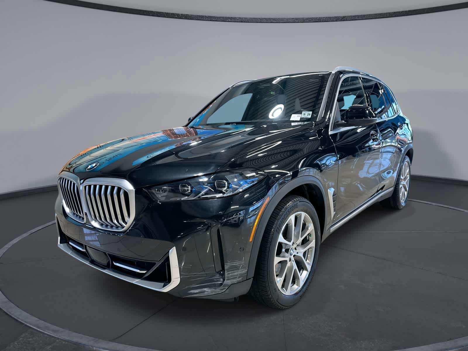 Used 2024 BMW X5 xDrive40i w/ Premium Package AWD/4WD image 1