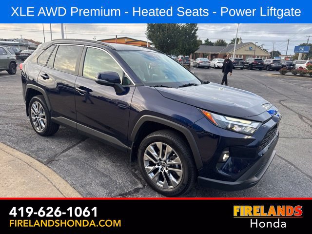 Used 2022 Toyota RAV4 XLE Premium AWD/4WD image 7