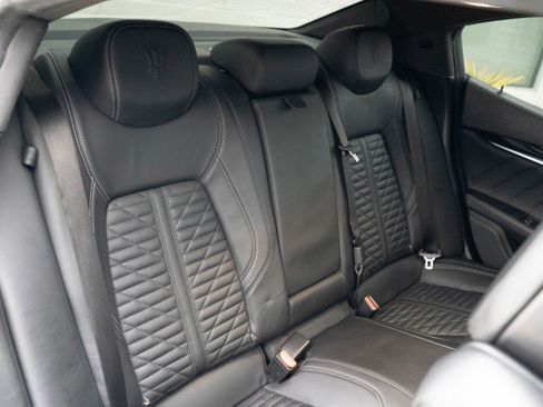 Used 2022 Maserati Ghibli Trofeo image 30