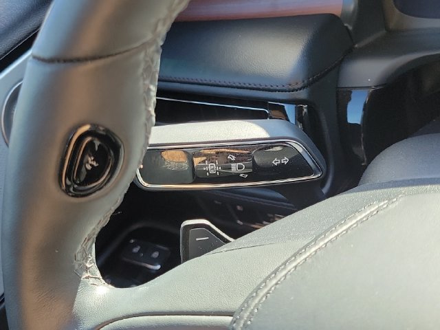 Used 2023 Lincoln Aviator Reserve w/ Equipment Group 201A AWD/4WD image 14
