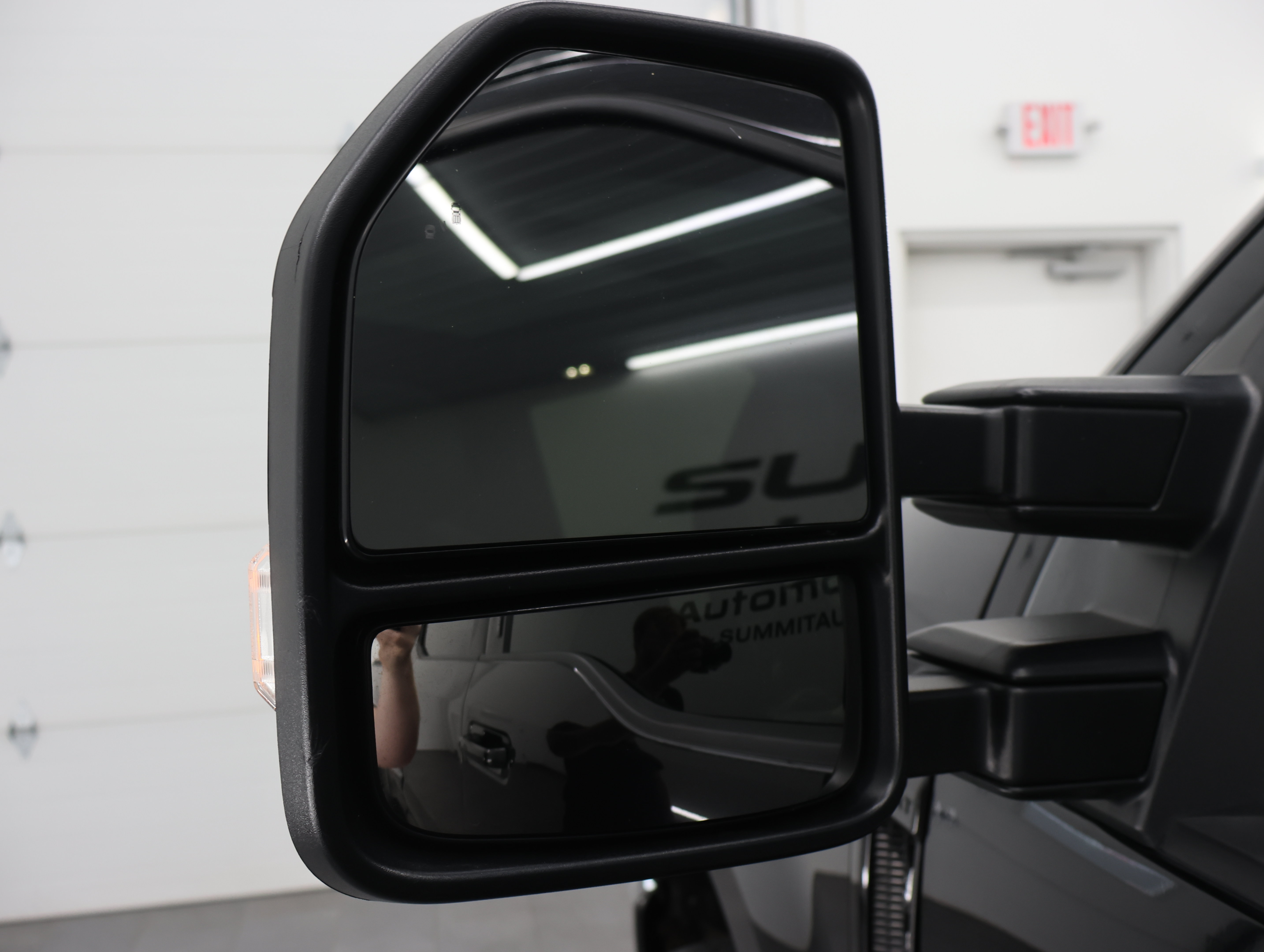 Used 2022 Ford F250 Lariat w/ Black Appearance Package AWD/4WD image 38
