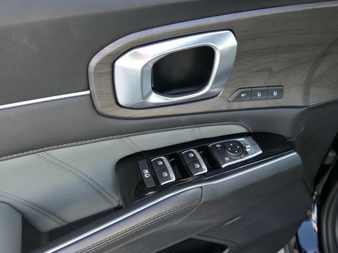 Certified 2024 Kia Sorento SX Prestige w/ Sage Leather Package image 13