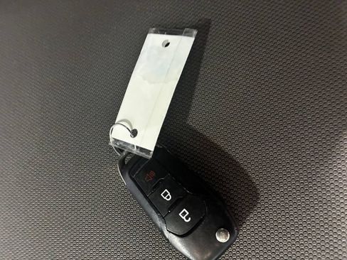 Used 2016 Ford F150 XLT AWD/4WD image 14