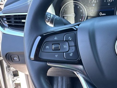 Used 2024 Buick Enclave Essence FWD image 27