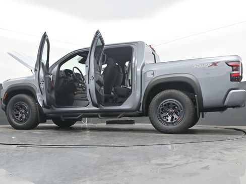 New 2025 Nissan Frontier Pro-X image 40