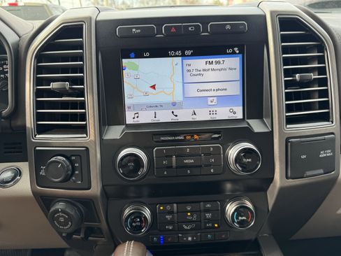 Certified 2019 Ford F150 Limited w/ Trailer Tow Package image 20