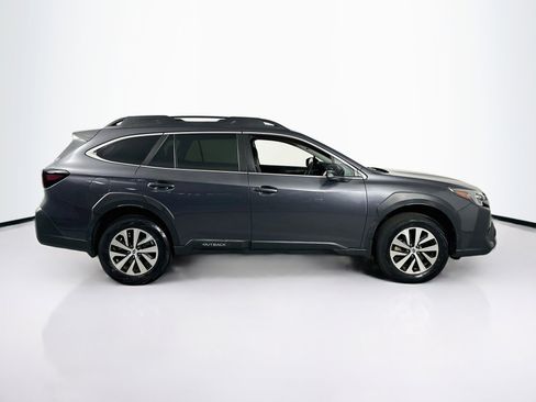 Used 2024 Subaru Outback Premium image 4