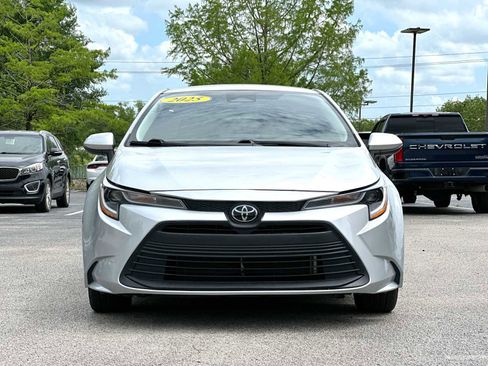 Used 2025 Toyota Corolla LE FWD image 10