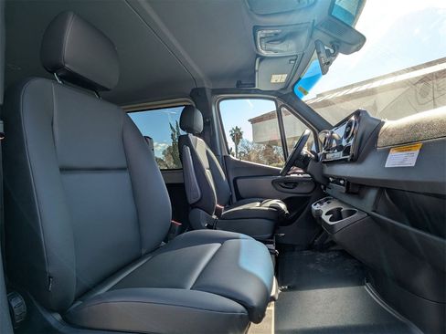 New 2025 Mercedes-Benz Sprinter 2500 image 9