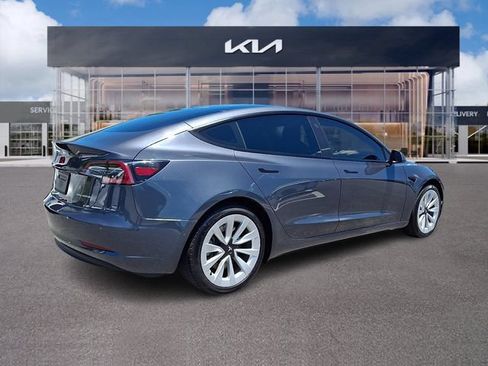 Used 2022 Tesla Model 3 Long Range AWD/4WD image 6