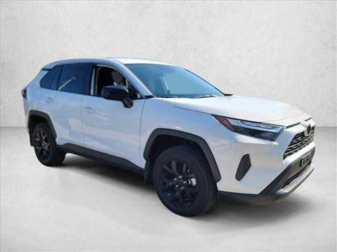Used 2024 Toyota RAV4 LE AWD/4WD image 3