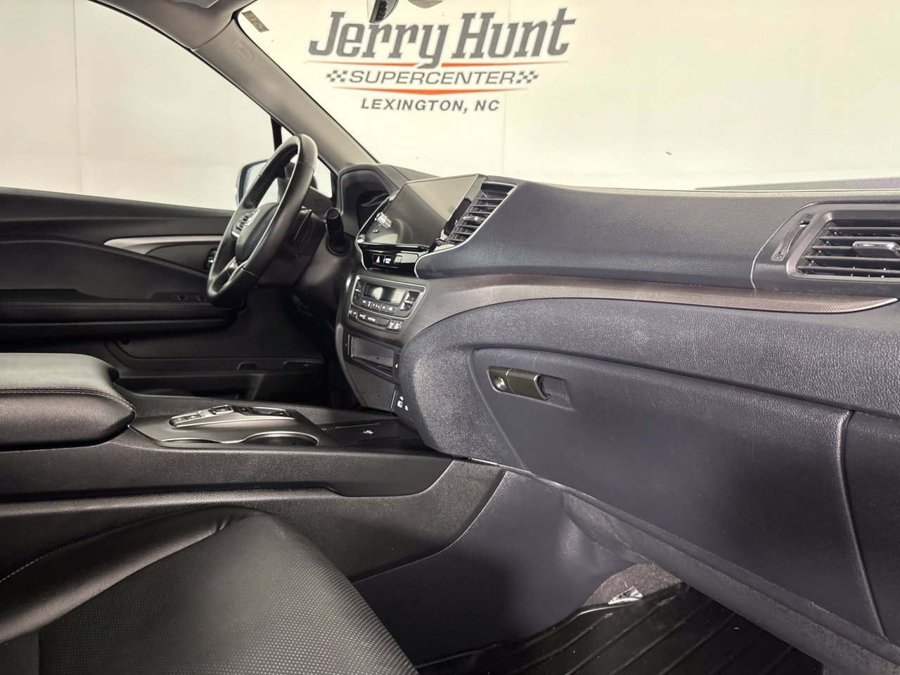 Used 2024 Honda Ridgeline RTL+ image 32