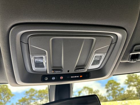 Used 2021 Chevrolet Silverado 1500 LT image 27