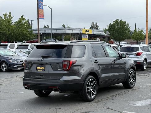 Used 2016 Ford Explorer Sport w/ Equipment Group 401A image 7