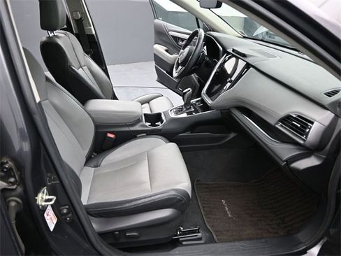 Used 2020 Subaru Outback Limited image 30