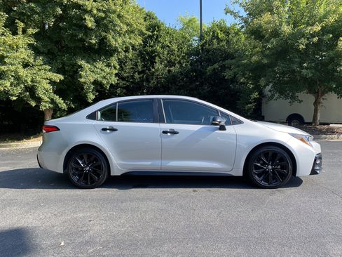 Used 2020 Toyota Corolla SE FWD image 10