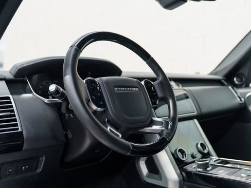 Used 2019 Land Rover Range Rover HSE AWD/4WD image 4