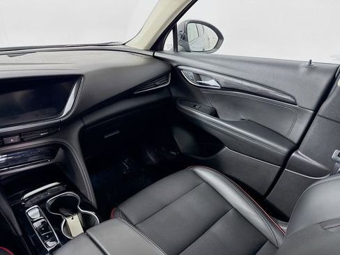 Used 2022 Buick Envision Essence w/ Technology Package I image 25