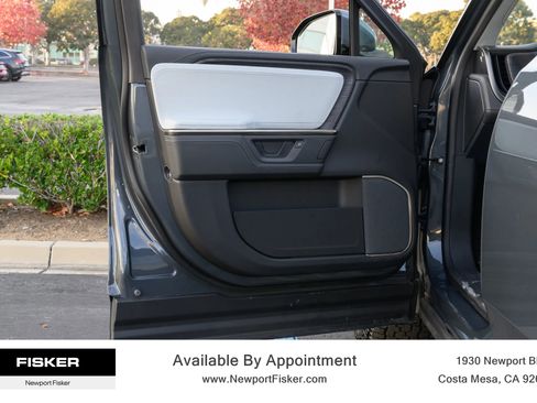 Used 2025 Rivian R1T Adventure image 10