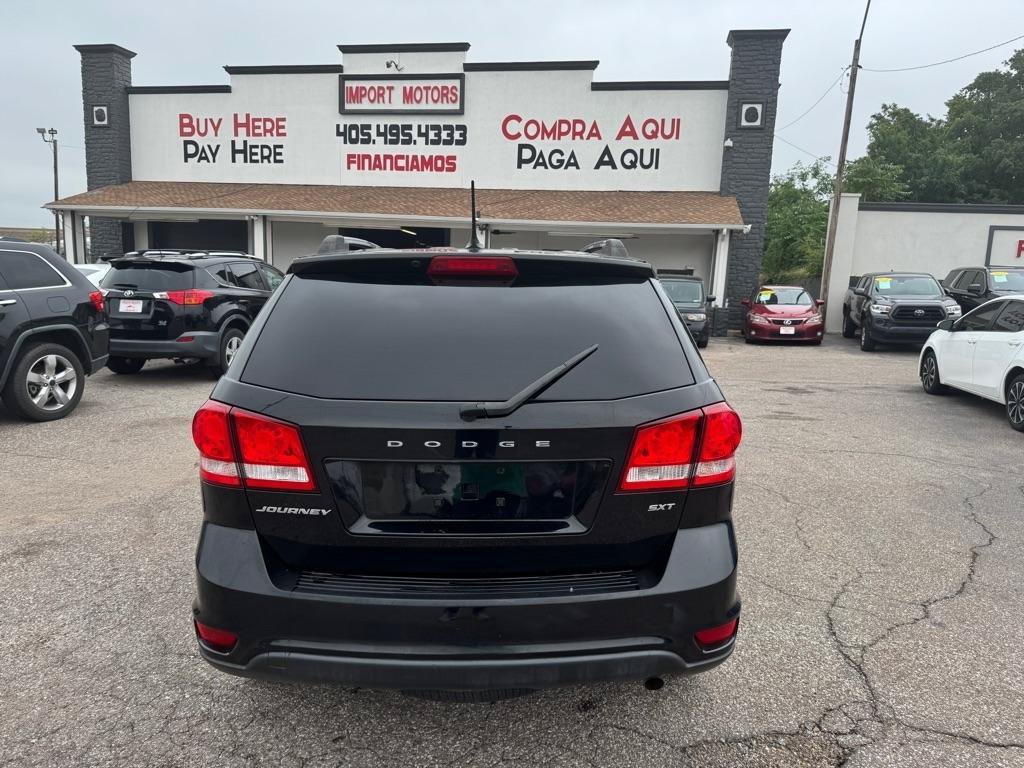 Used 2017 Dodge Journey SXT w/ Premium Group FWD image 4