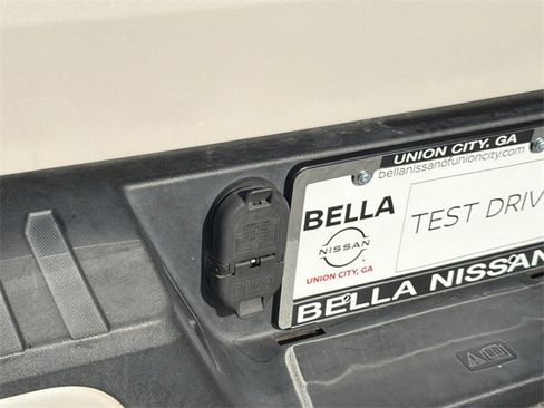 Used 2017 Ford F150 Limited w/ Trailer Tow Package image 23