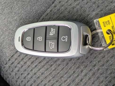 Used 2023 Hyundai Santa Fe SEL image 28