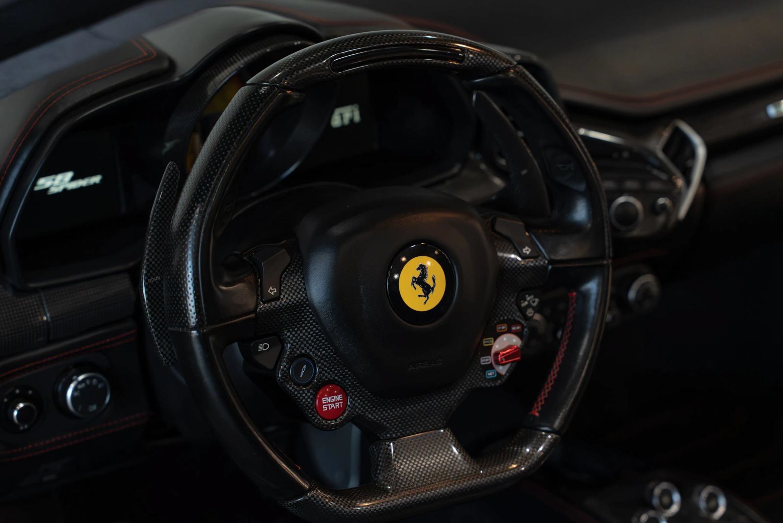 Used 2013 Ferrari 458 Spider RWD image 33
