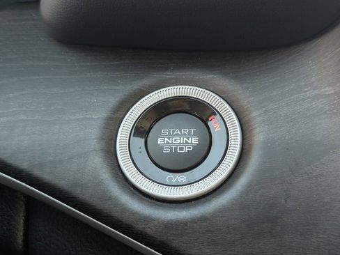 Used 2023 Jeep Grand Cherokee L Limited w/ Trailer Tow Group (B) image 14