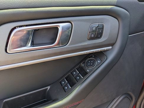 New 2025 Ford Explorer ST-Line w/ Premium Package image 19