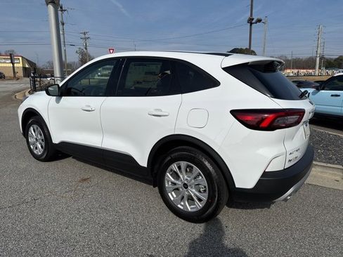 New 2026 Ford Escape Active image 8