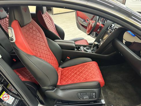 Used 2016 Bentley Continental GT image 42