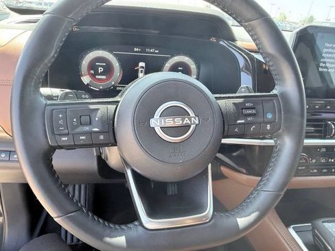Used 2023 Nissan Pathfinder Platinum FWD image 12