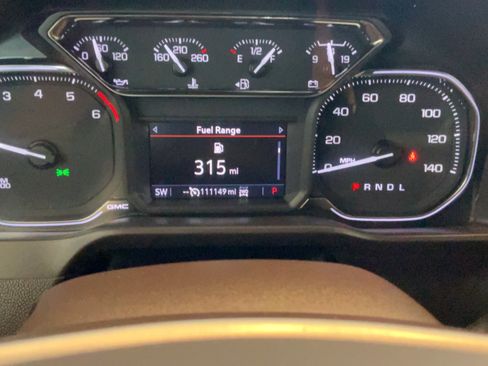 Used 2021 GMC Sierra 1500 SLT AWD/4WD image 10