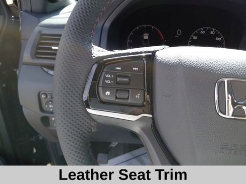 New 2026 Honda Ridgeline Black Edition image 13